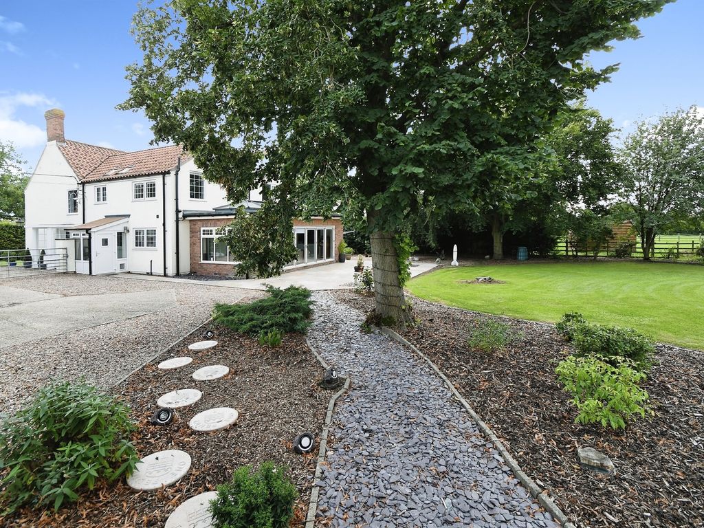 4 bed equestrian property for sale in Old Woodhall Road, Old Woodhall, Horncastle LN9, £1,100,000