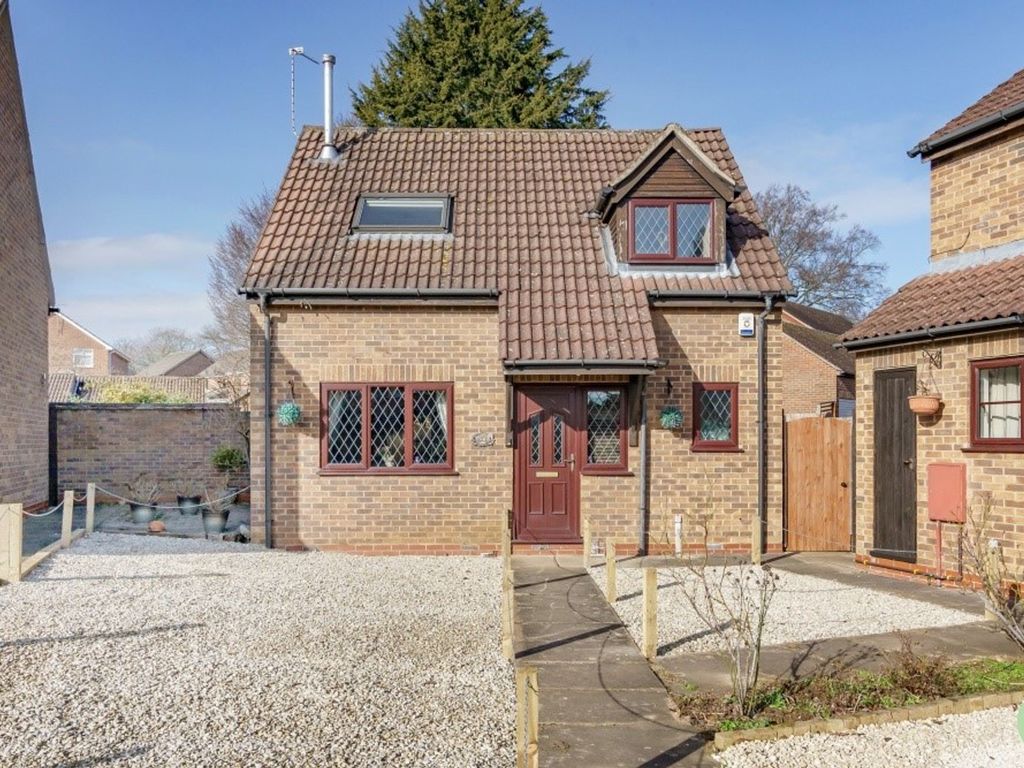 3 bed detached house for sale in Sunnyside, Wheatley OX33, £565,000