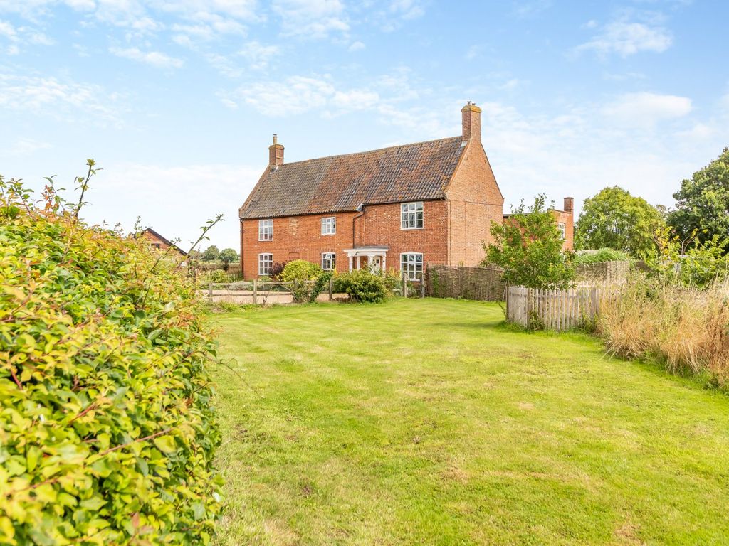 6 bed detached house for sale in Mettingham, Bungay, Suffolk NR35, £1,100,000