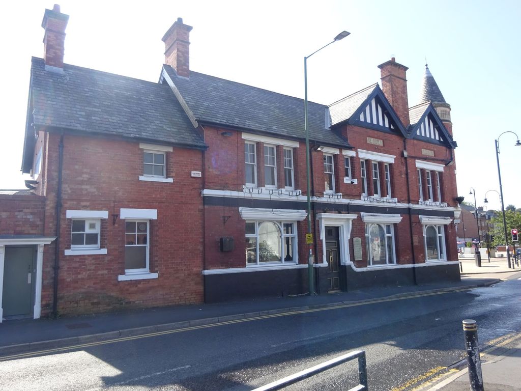 Retail premises to let in Picktree Lane, Chester Le Street DH3, £15,000 pa