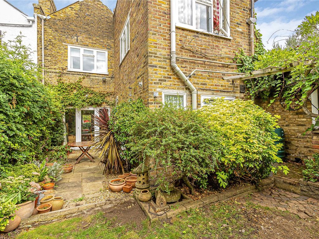 3 bed end terrace house for sale in Verran Road, London SW12, £850,000