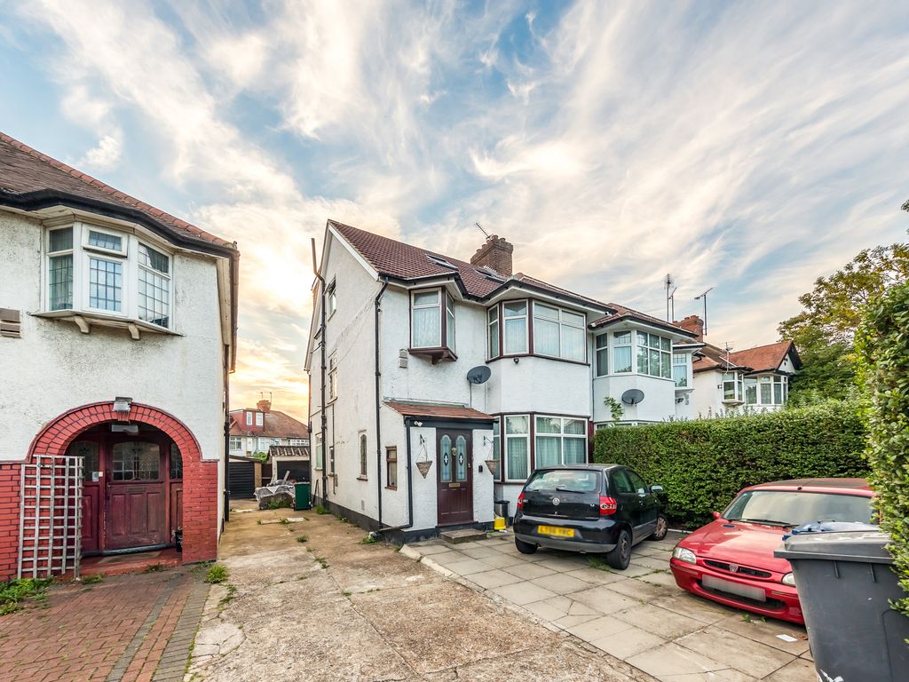 4 bed semi-detached house for sale in Watford Way, London NW4, £675,000