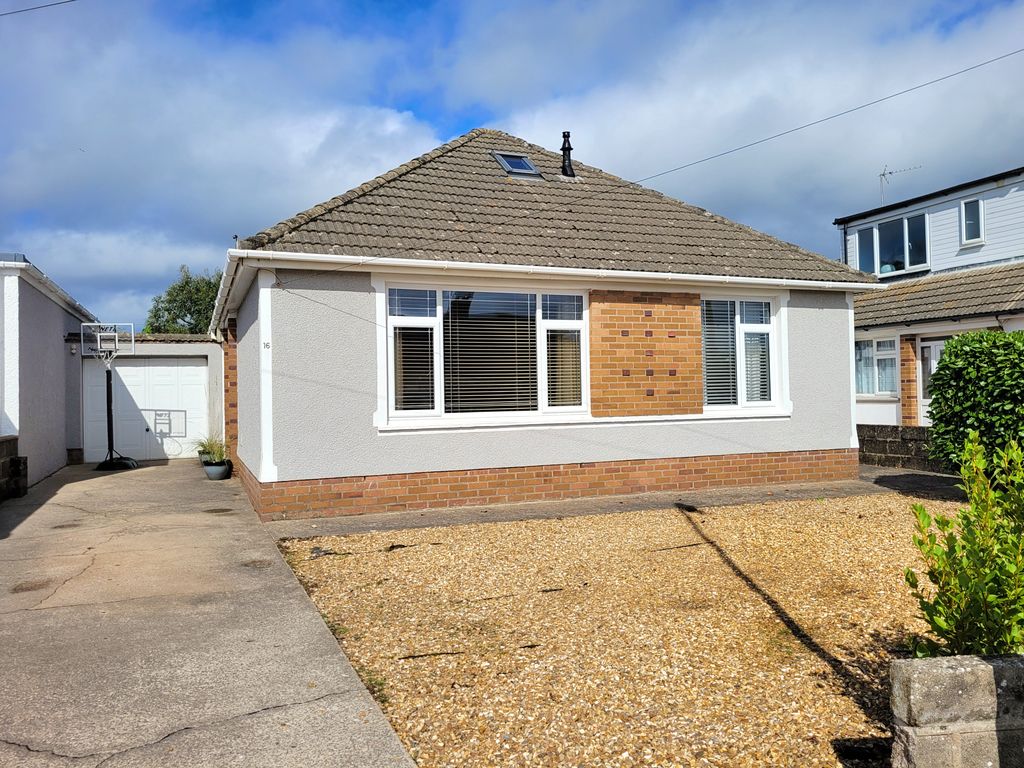 3 bed detached bungalow for sale in Connaught Close, Nottage, Porthcawl CF36, £435,000