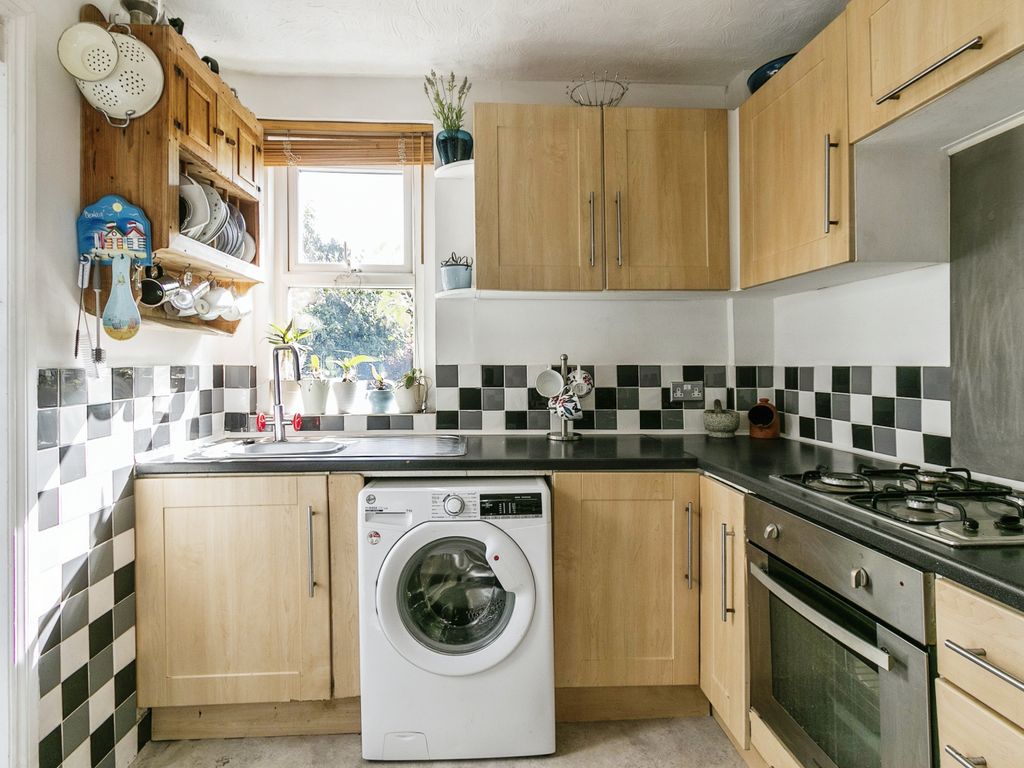 3 bed terraced house for sale in Grantham Road, Bournemouth BH1, £280,000