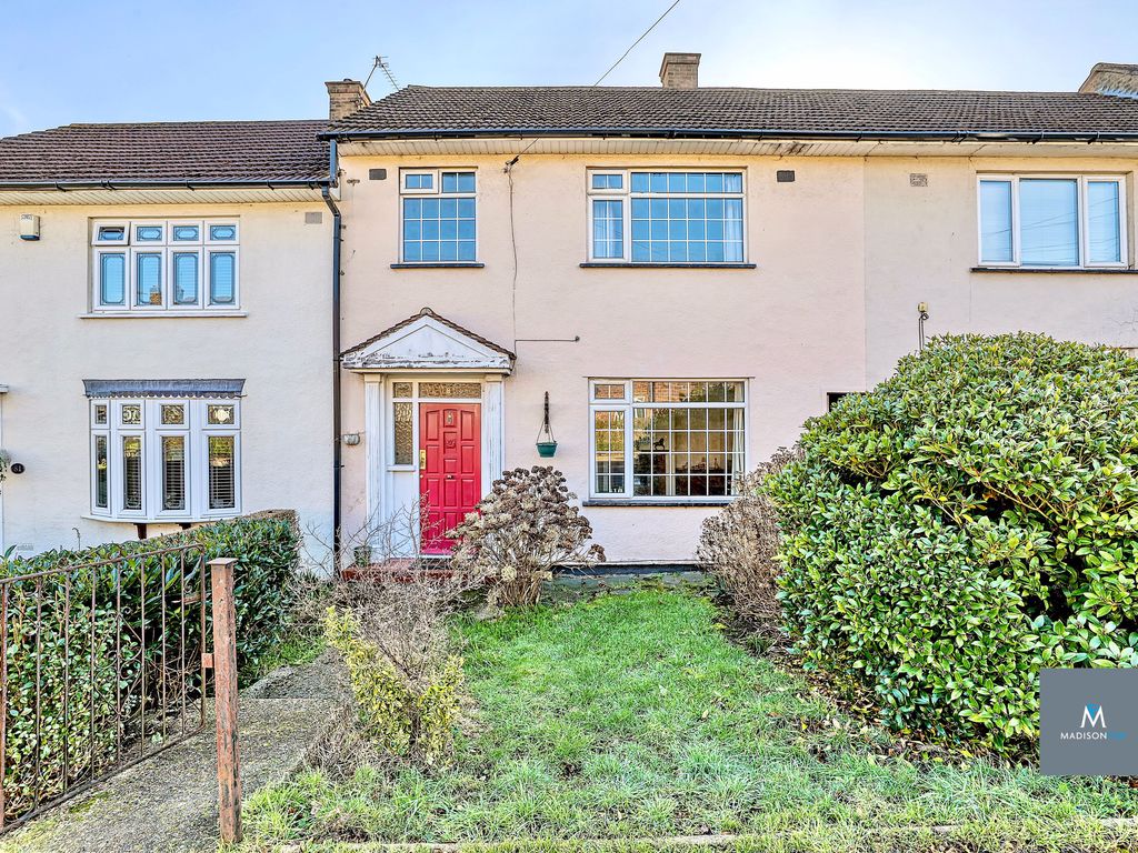 3 bed terraced house for sale in Chequers Road, Loughton, Essex IG10, £450,000
