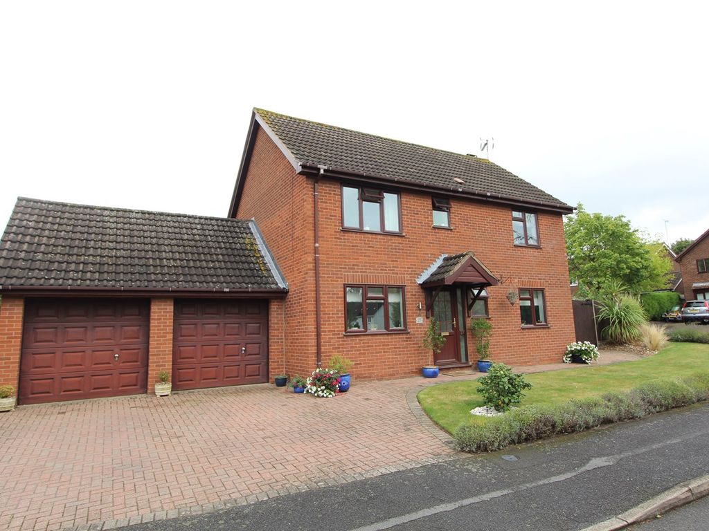 4 bed detached house for sale in Lea Close, Broughton Astley LE9, £425,000