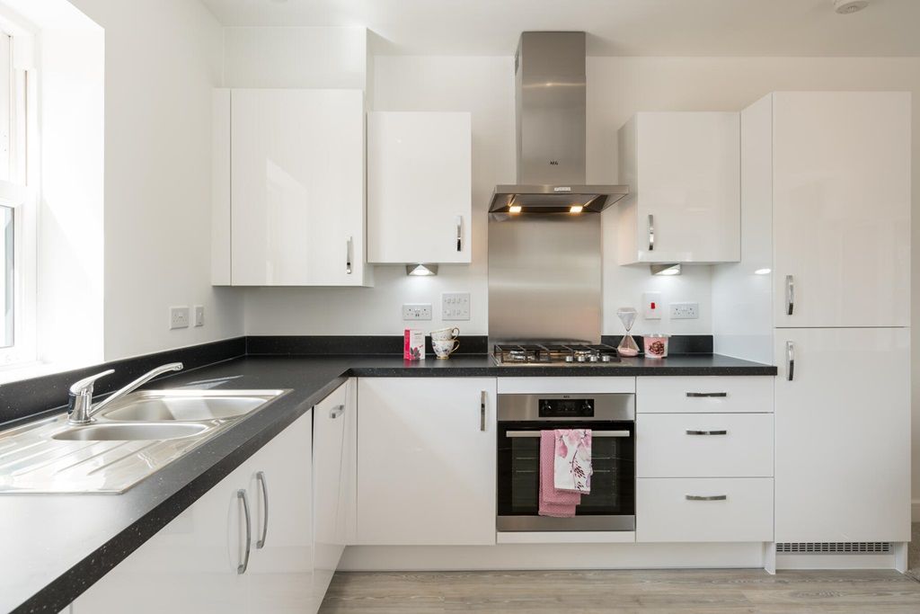 New home, 2 bed flat for sale in 