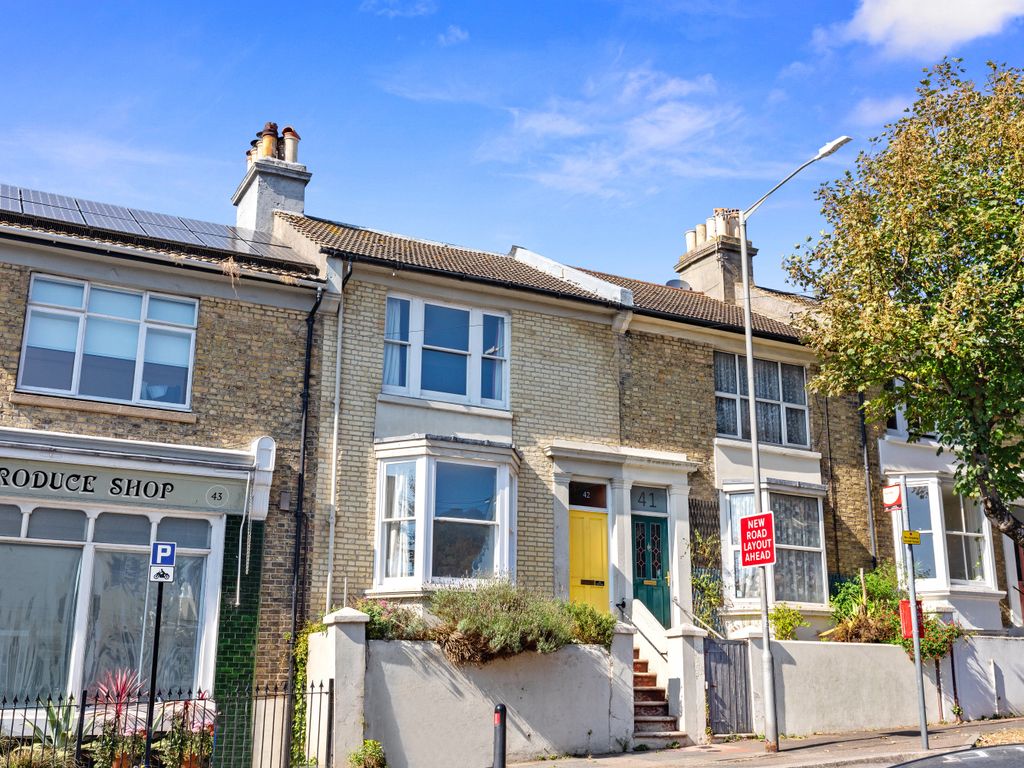 3 bed terraced house for sale in Sutherland Road, Brighton BN2, £600,000