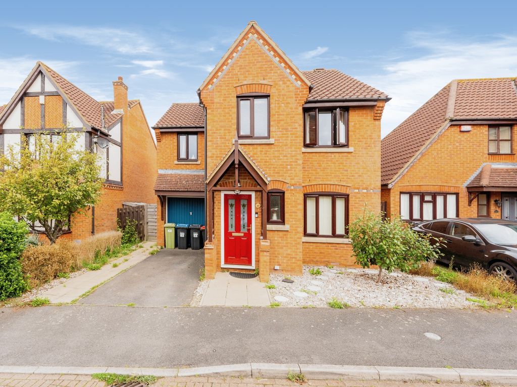 3 bed link-detached house for sale in Nuneham Grove, Westcroft, Milton Keynes, Buckinghamshire MK4, £425,000