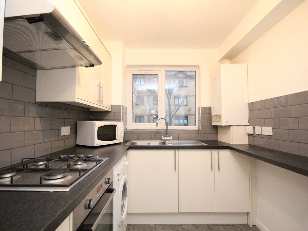 1 bed flat to rent in Mornington Road, London SE8, £1,550 pcm