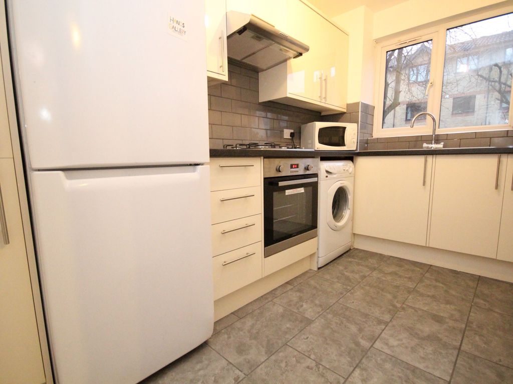 1 bed flat to rent in Mornington Road, London SE8, £1,550 pcm