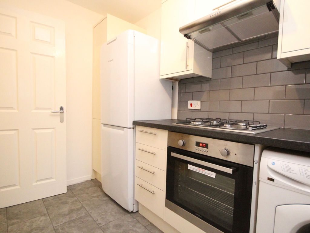 1 bed flat to rent in Mornington Road, London SE8, £1,550 pcm