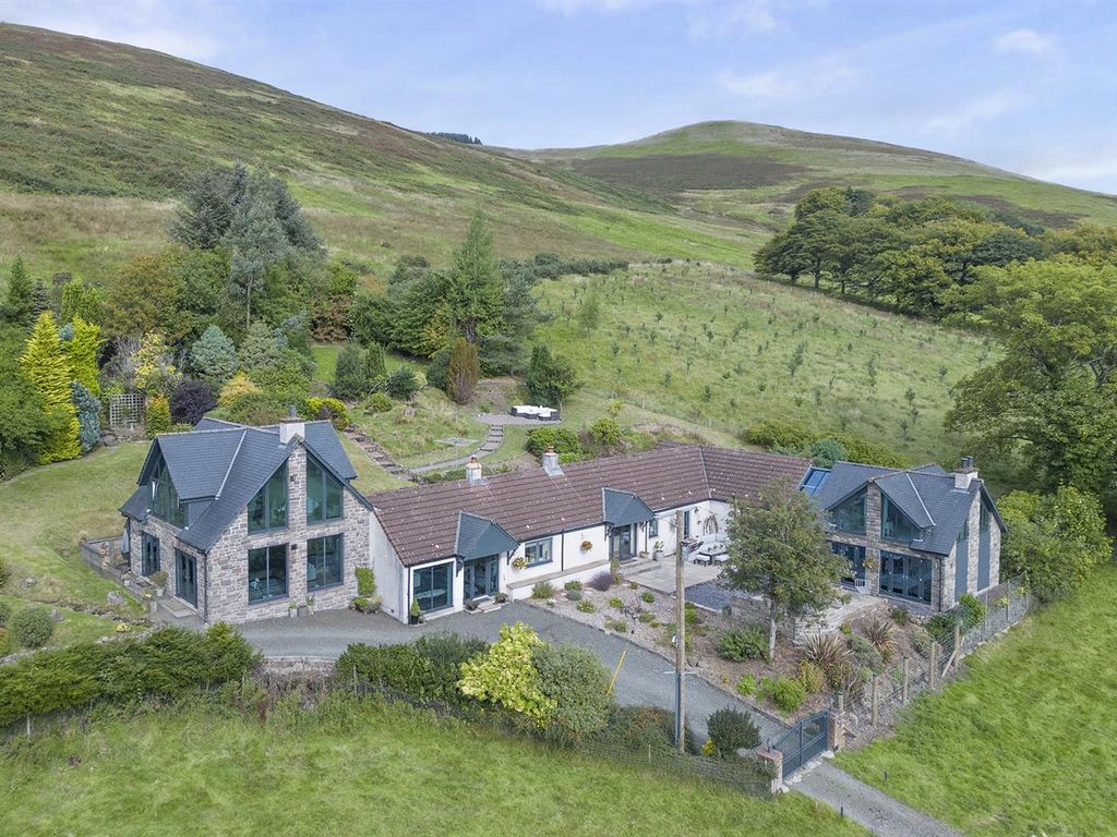 5 bed detached house for sale in Easter Cornhill, Old Muckhart Road, Dollar FK14, £885,000