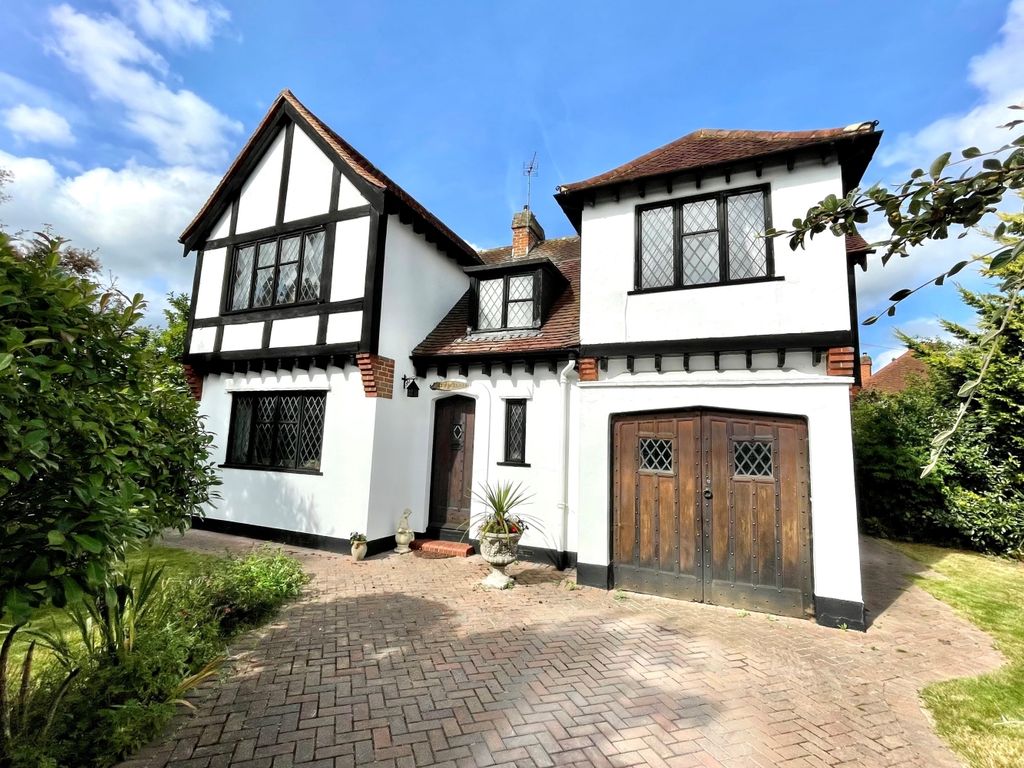 4 bed detached house for sale in Manor Way, Egham, Surrey TW20, £975,000