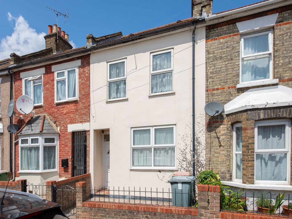 3 bed terraced house for sale in Vicarage Road, London E15, £499,999