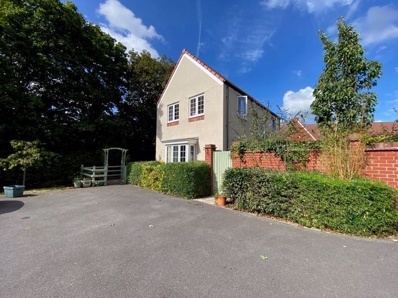 3 bed property for sale in Badger Road, Thornbury, Bristol BS35, £390,000
