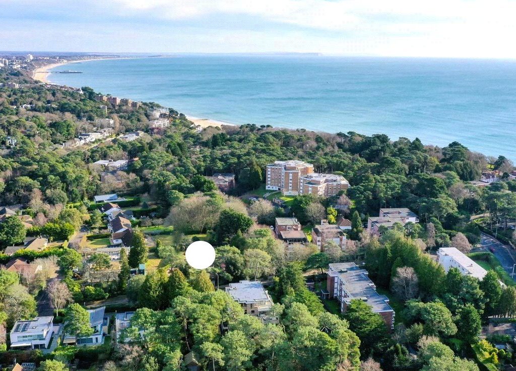 New home, 2 bed flat for sale in Martello Road South, Canford Cliffs, Poole, Dorset BH13, £725,000