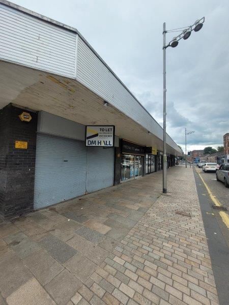 Retail premises to let in Hairst Street, Renfrew PA4, £12,000 pa