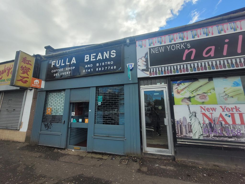 Retail premises to let in Paisley Road West, Glasgow G52, £14,400 pa