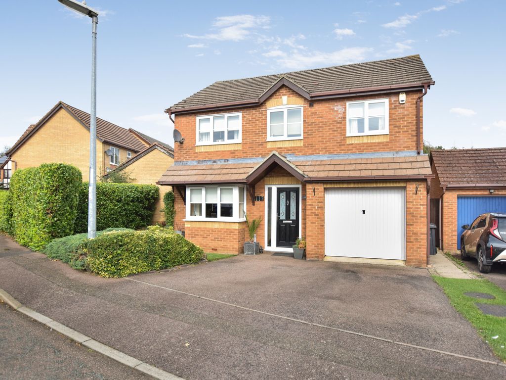 4 bed detached house for sale in Sparrowhawk Way, Hartford, Huntingdon PE29, £400,000