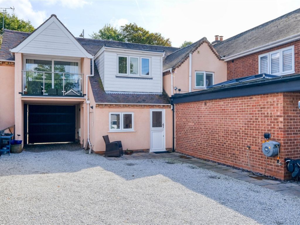 4 bed detached house for sale in Evesham Road, Astwood Bank, Redditch B96, £725,000