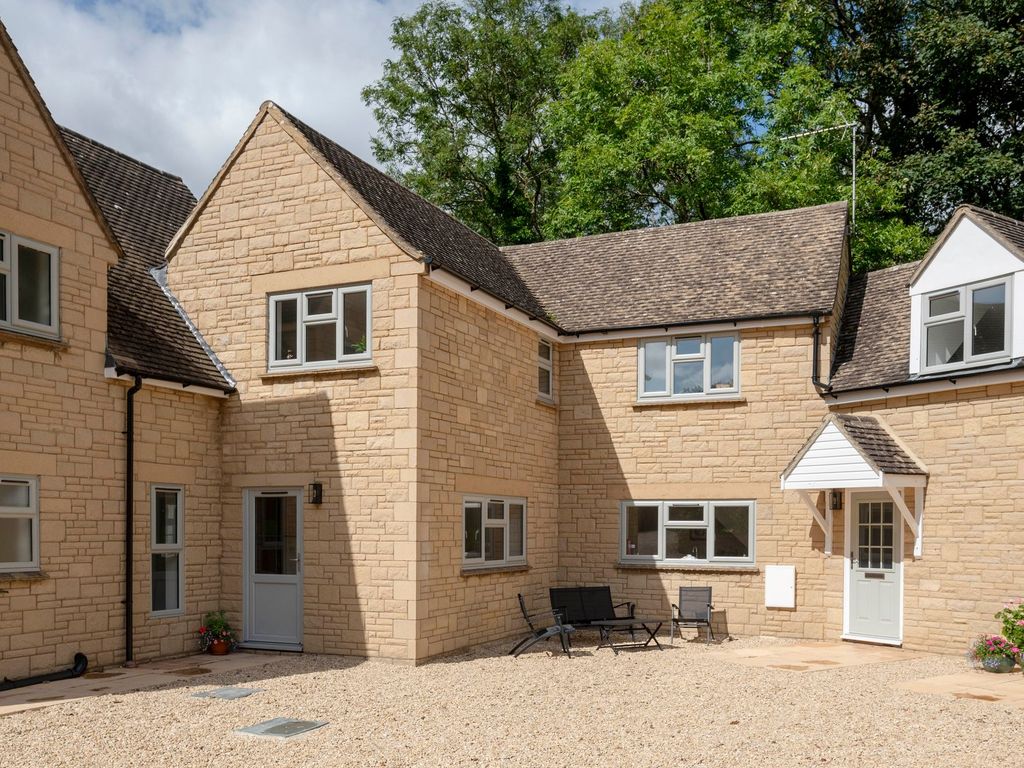 3 bed terraced house for sale in Wyck Hill, Stow On The Wold GL54, £400,000
