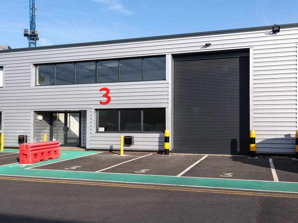 Industrial to let in Blackhorse Road, London SE8, Non quoting