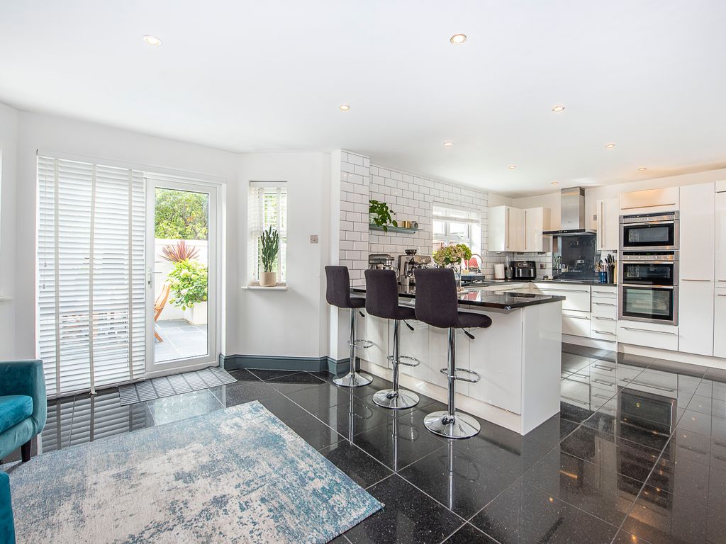 4 bed detached house for sale in Clarence Mews, London SW12, £1,250,000