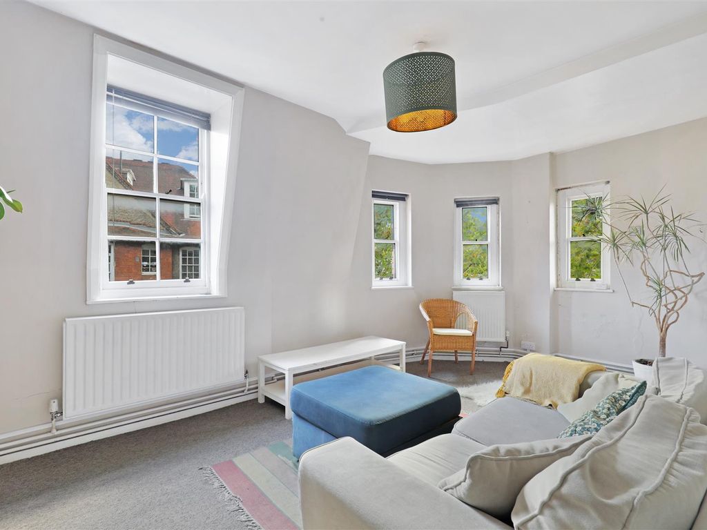 2 bed flat for sale in Sandford House, Arnold Circus, Shoreditch E2, £550,000