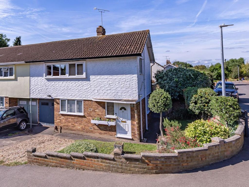3 bed semi-detached house for sale in Lower Swaines, Epping CM16, £600,000