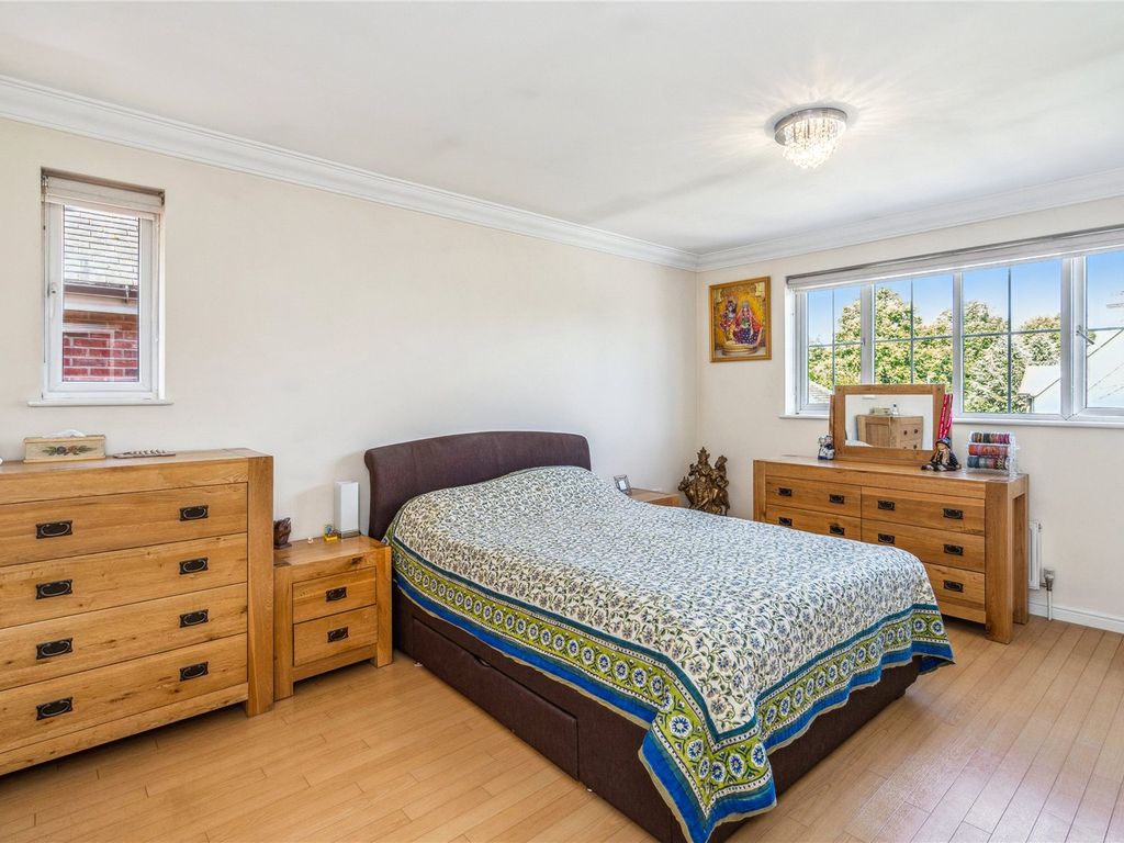 5 bed detached house for sale in Grimsdells Lane, Amersham, Buckinghamshire HP6, £1,195,000