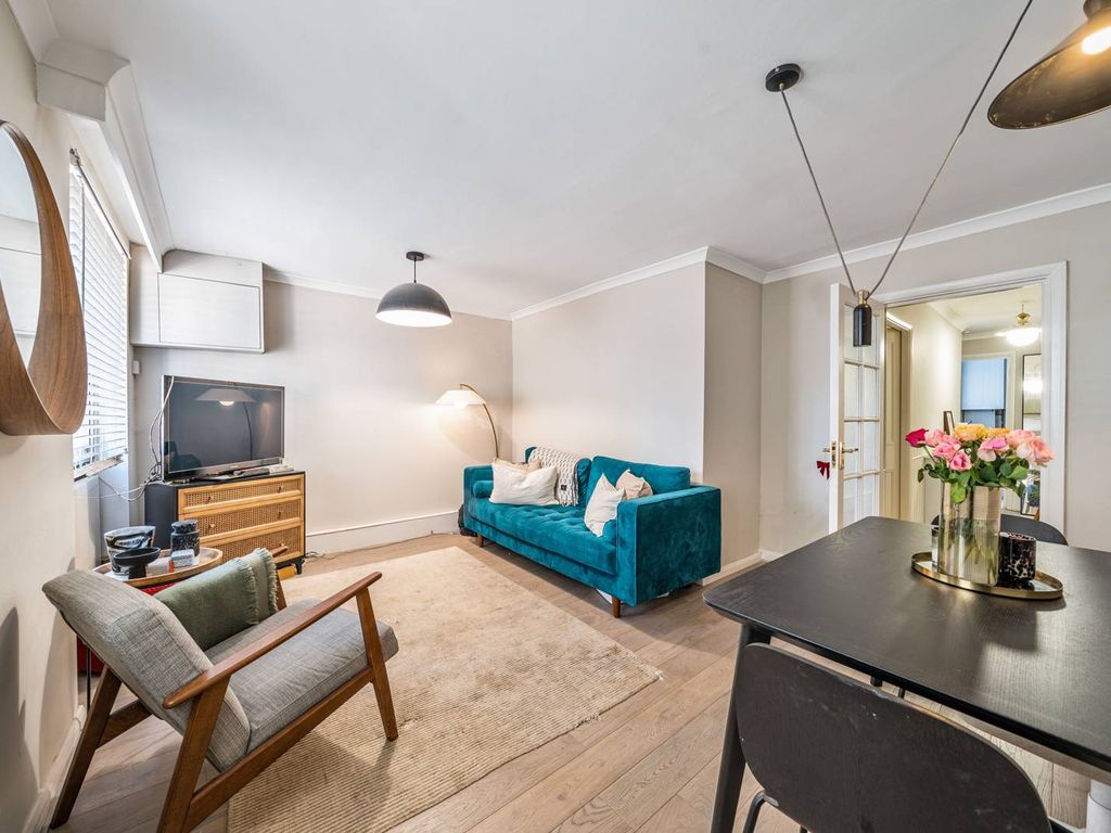 1 bed flat for sale in Camden Street, Camden Town, London NW1, £435,000