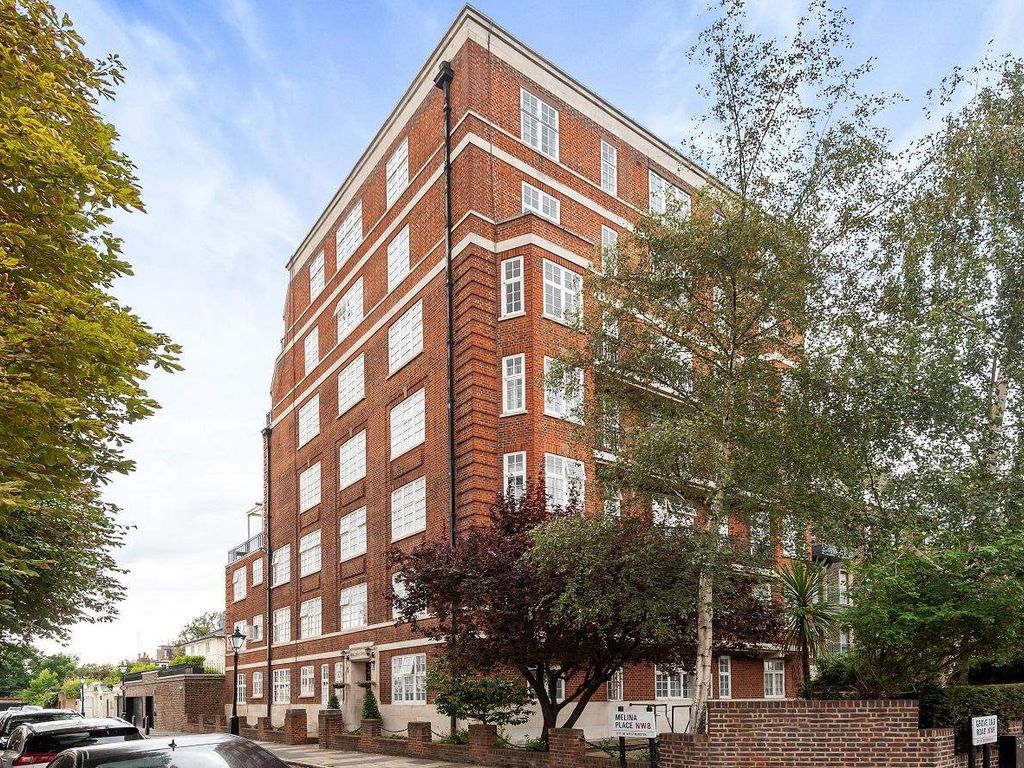 1 bed flat for sale in Grove End Road, London NW8, £425,000