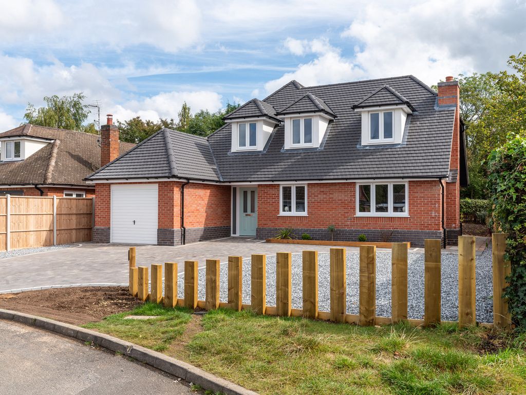 4 bed detached house for sale in The Leys, Countesthorpe LE8, £725,000