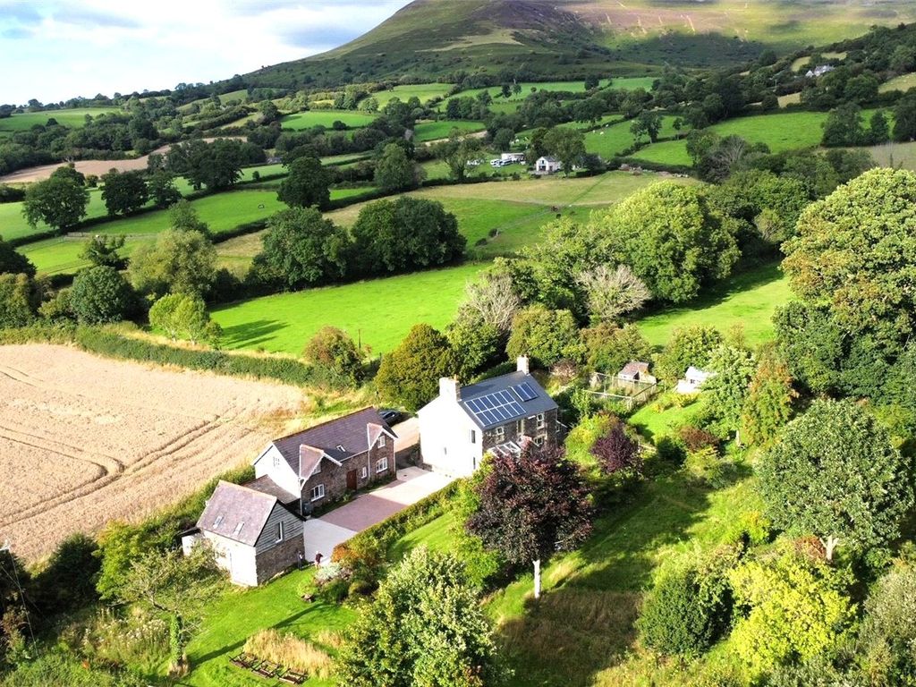 8 bed detached house for sale in Llangorse, Brecon, Powys LD3, £800,000