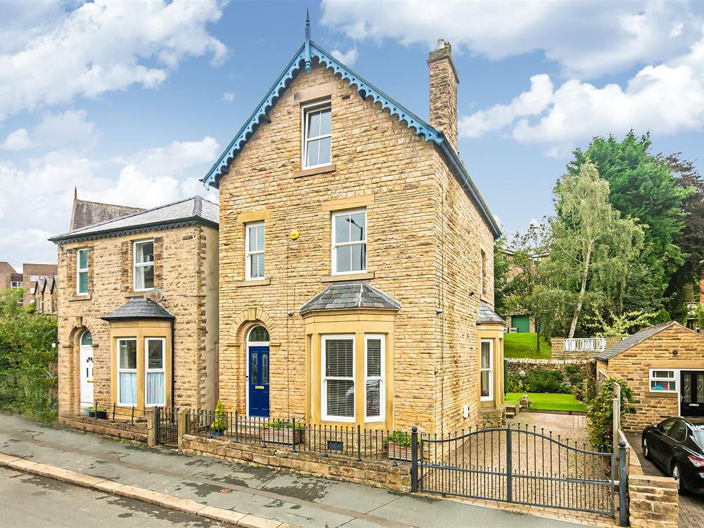 4 bed detached house for sale in Nethergreen Road, Nether Green S11, £575,000