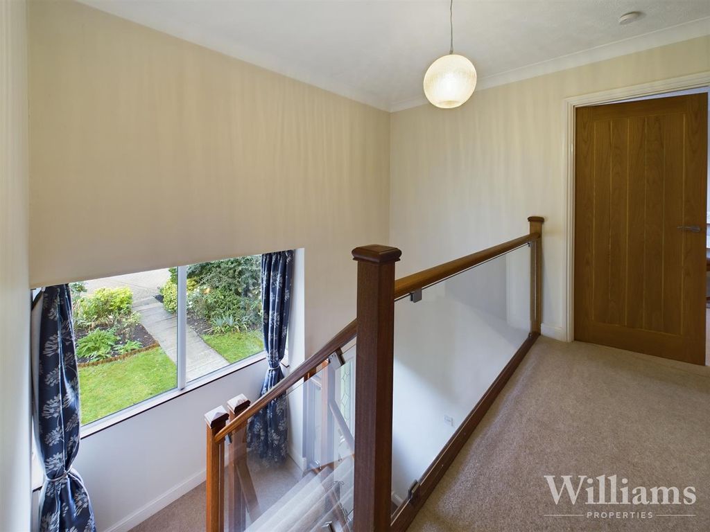 4 bed detached house for sale in Bishops Meadow, Bierton, Aylesbury HP22, £750,000