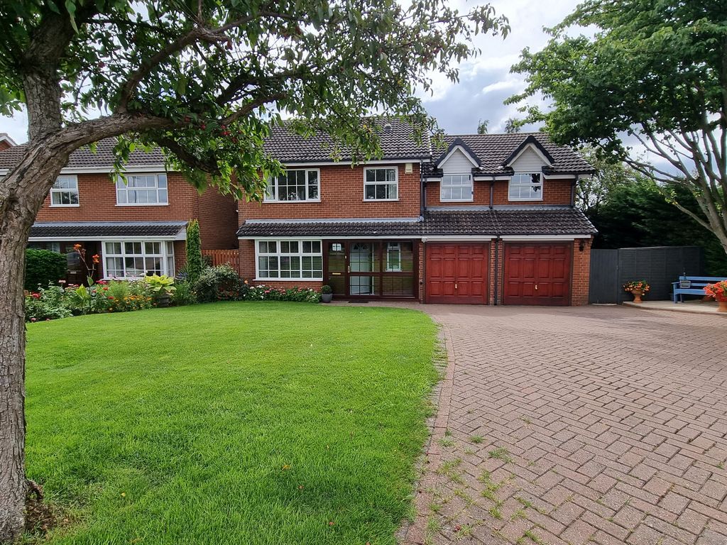5 bed detached house for sale in Leamington Road, Long Itchington CV47, £600,000
