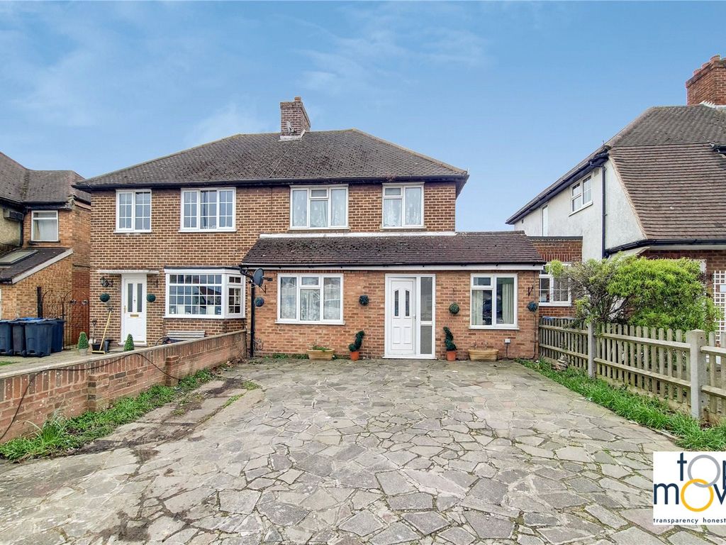 3 bed semi-detached house for sale in Parkway, New Addington CR0, £455,000