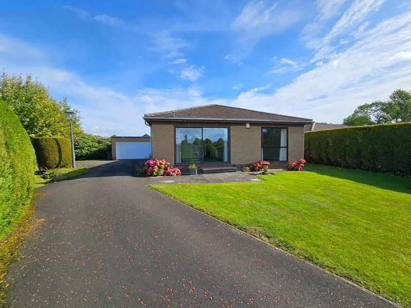 4 bed detached bungalow for sale in Crossfell, Ponteland, Newcastle Upon Tyne NE20, £550,000