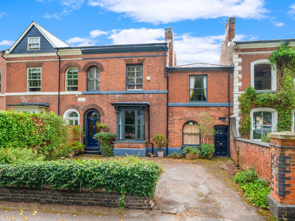6 bed town house for sale in Broad Road, Acocks Green, Birmingham B27, £585,000