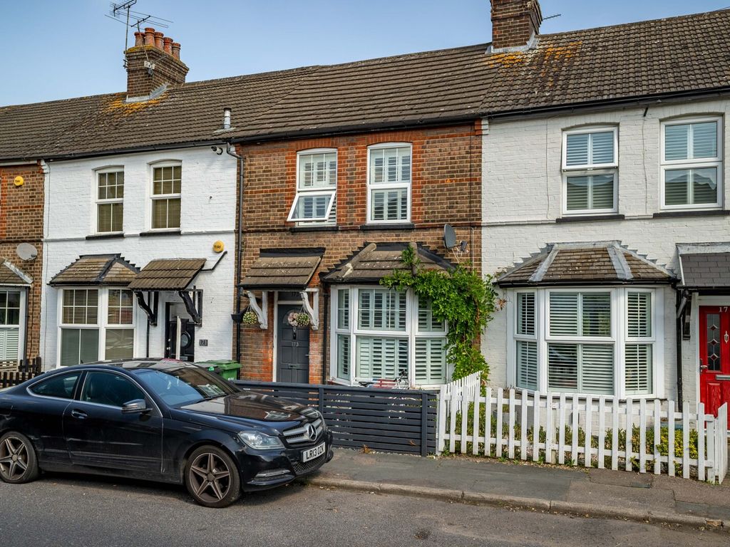 2 bed terraced house for sale in Camp Road, St. Albans, Hertfordshire AL1, £485,000