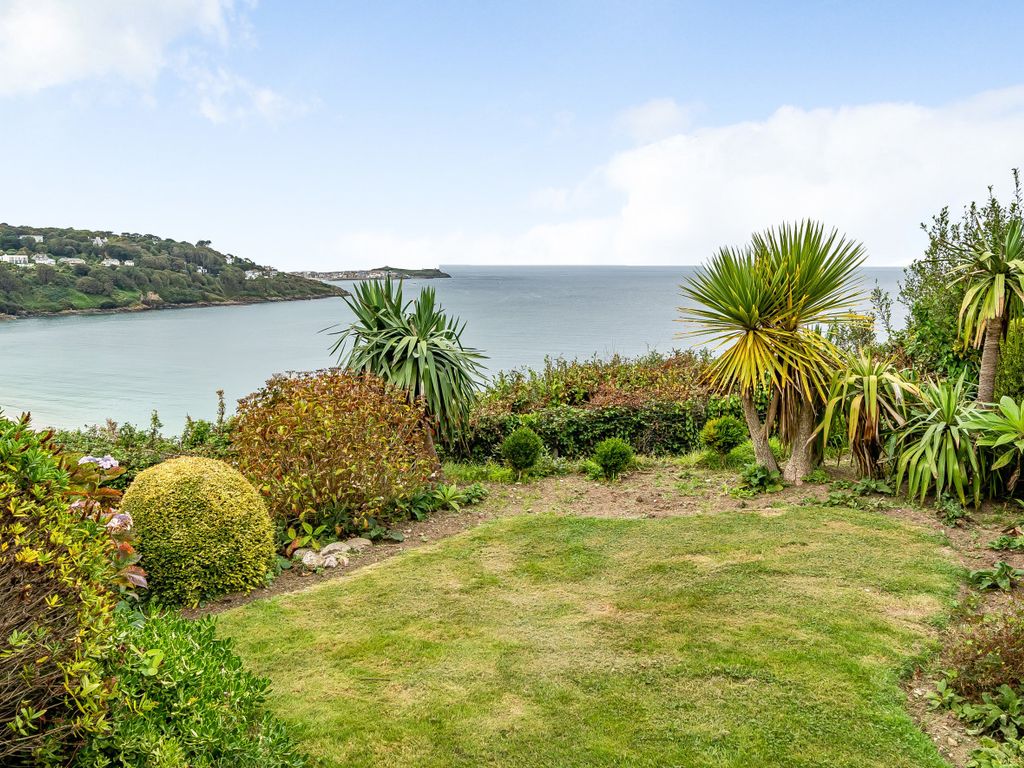2 bed flat for sale in Headland Road, Carbis Bay, St. Ives, Cornwall TR26, £685,000