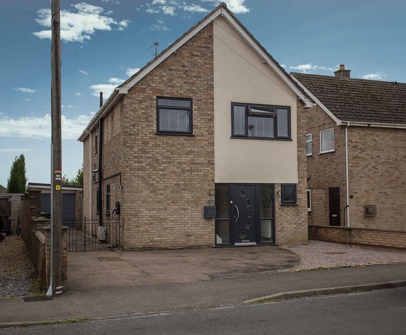 5 bed detached house for sale in New Road, Whittlesey, Peterborough, Cambridgeshire. PE7, £425,000