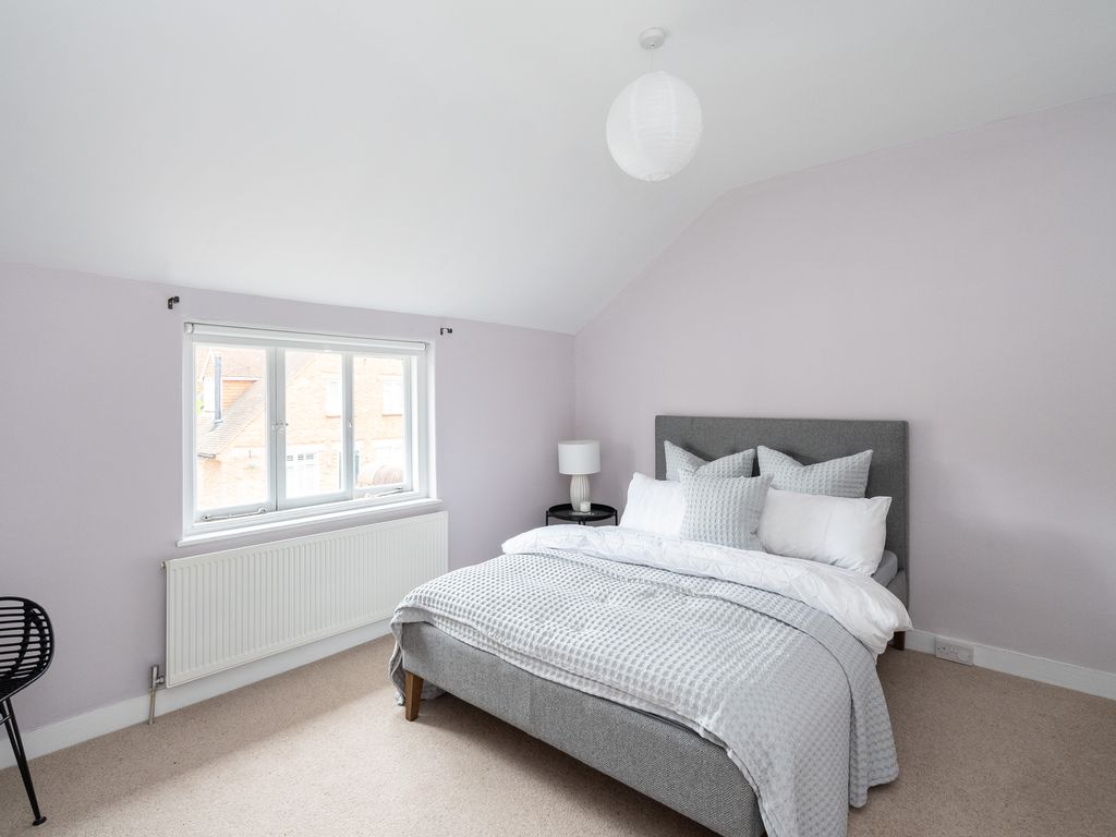 2 bed terraced house for sale in Oakdene Road, Brockham, Betchworth RH3, £400,000