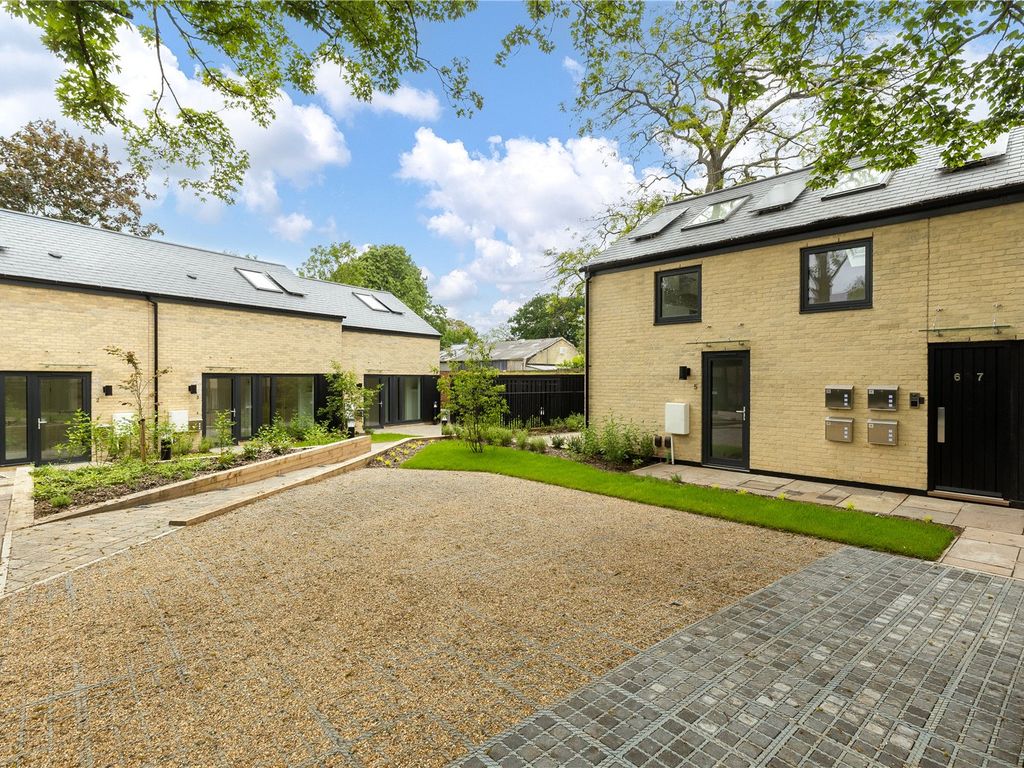 New home, Studio for sale in High Street, Chesterton, Cambridge CB4, £275,000