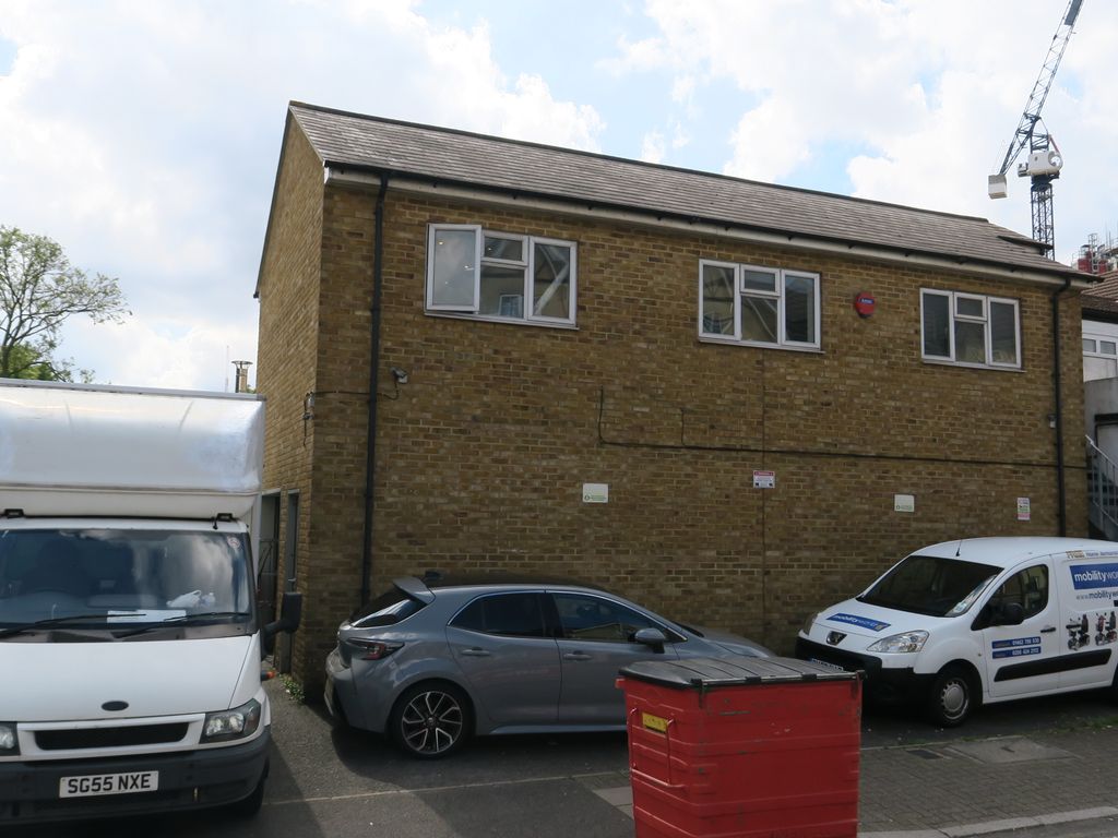Industrial to let in Station Road, Harrow HA1, £42,500 pa