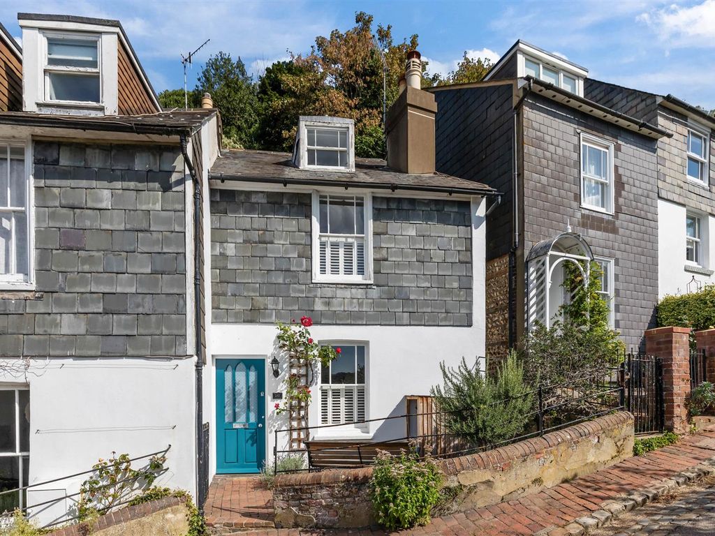 2 bed end terrace house for sale in Chapel Hill, Lewes BN7, £610,000
