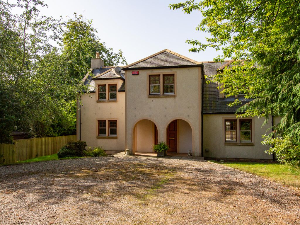5 bed detached house for sale in Hospital Road, Hillside, Montrose DD10, £390,000