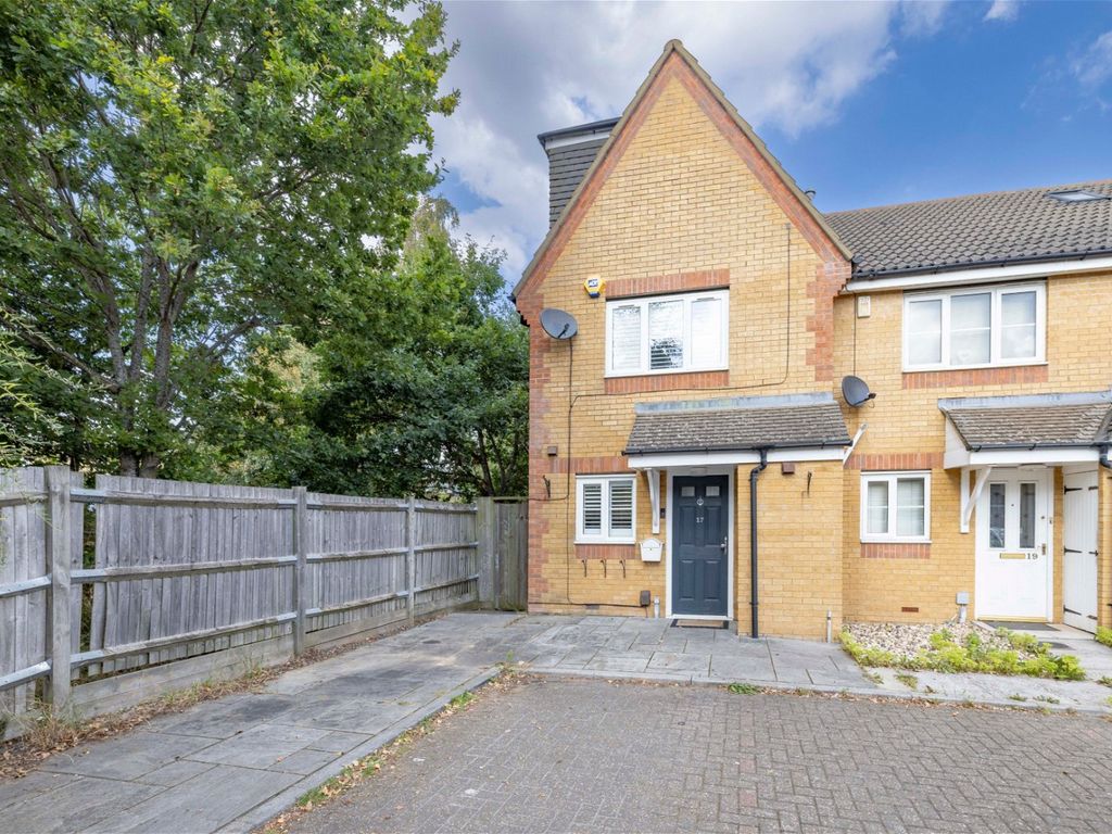 3 bed end terrace house for sale in Royce Grove, Leavesden, Watford WD25, £500,000